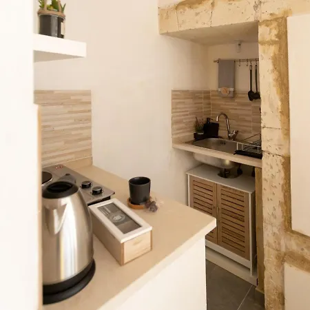 Ma-ri House